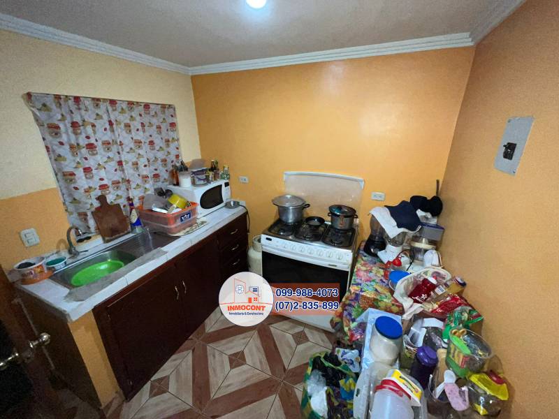 C1009 Casa económica en venta